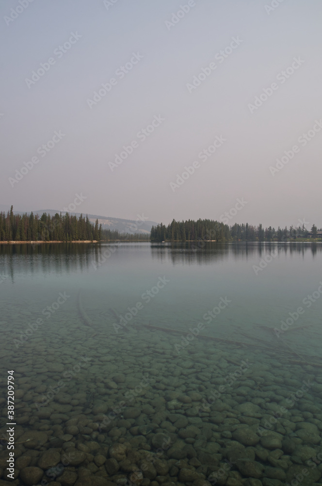 Obraz premium Lac Beauvert on a Smoky Day