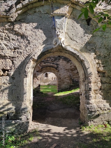 Fototapeta Naklejka Na Ścianę i Meble -  ruins of an castle
