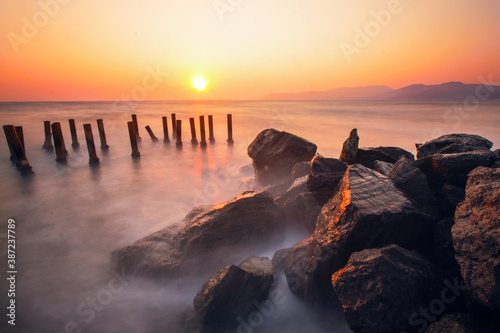 Fototapeta Naklejka Na Ścianę i Meble -  sunset over the sea