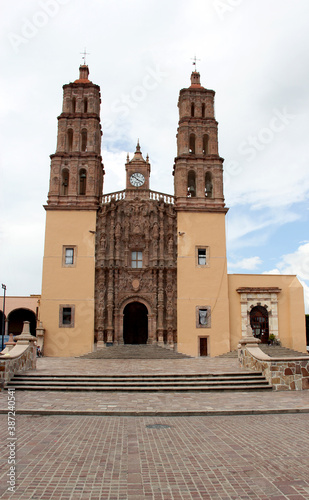 famous church of Dolores Hidalgo where the priest Miguel Hidalgo begins the independence of Mexico in Guanajuato photo