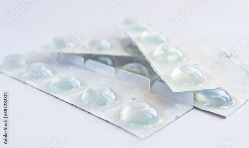 Obraz na plátně Few blister pack with new lenses
