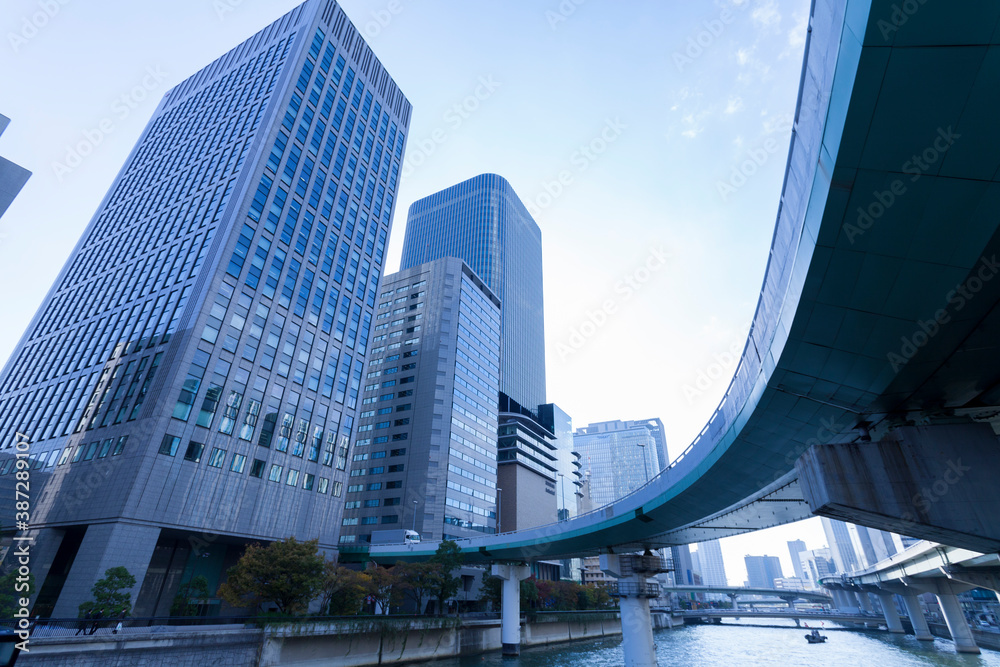 中之島のビル群と高速道路 Stock Photo Adobe Stock