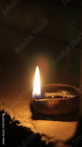 Lit up the lamp , let the dark leave , our home shine 