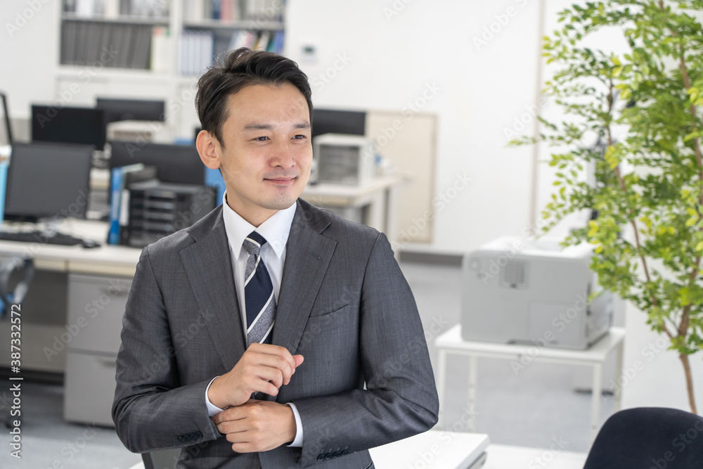 アジア人男性　ビジネス　ポートレート