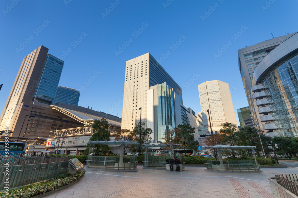 Fototapeta premium 大阪駅前