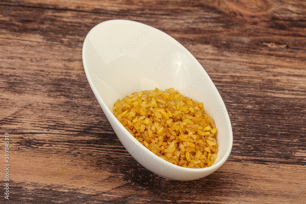 Vegetarian cuisine - dry bulgur for cooking Vegetarian cuisine - dry bulgur for cooking