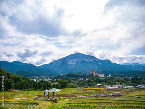 【秩父】武甲山と寺坂棚田