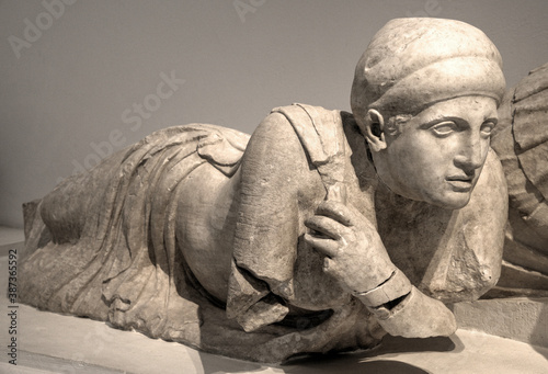 Statue antique à Olympie, Grèce