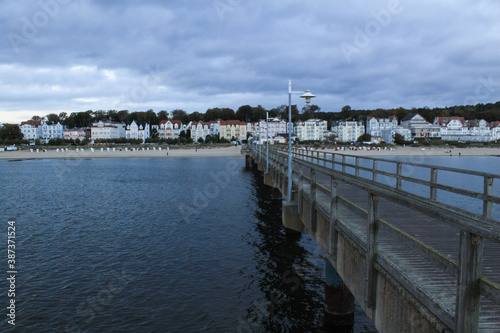 Wallpaper Mural Bansiner Uferfront im ersten Morgenlicht Torontodigital.ca