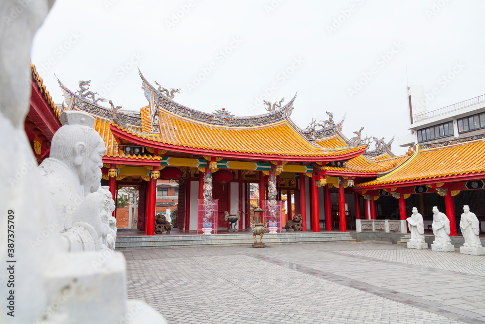 Fototapeta premium 儀門と72賢人石像