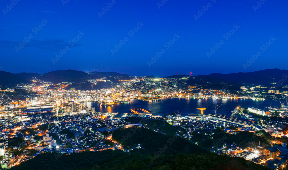 日本三大夜景　長崎　稲佐山から眺望