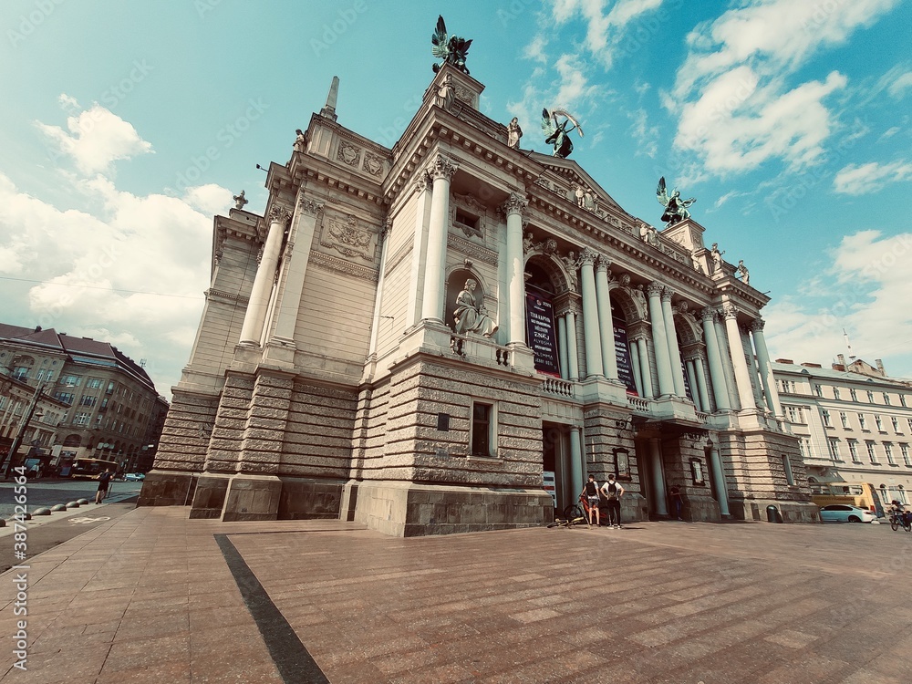 Fototapeta premium Lviv opera