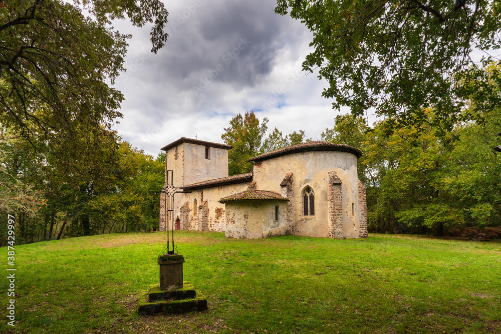 Fototapeta premium Old european roman church