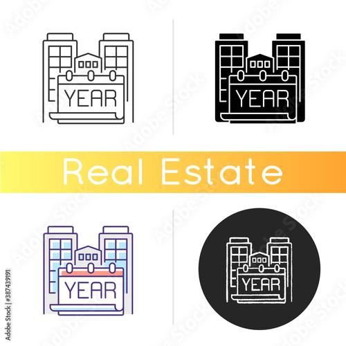 Year built icon. Engineering plan for structure. Building time of house. Residential home. Accommodation development. Linear black and RGB color styles. Isolated vector illustrations