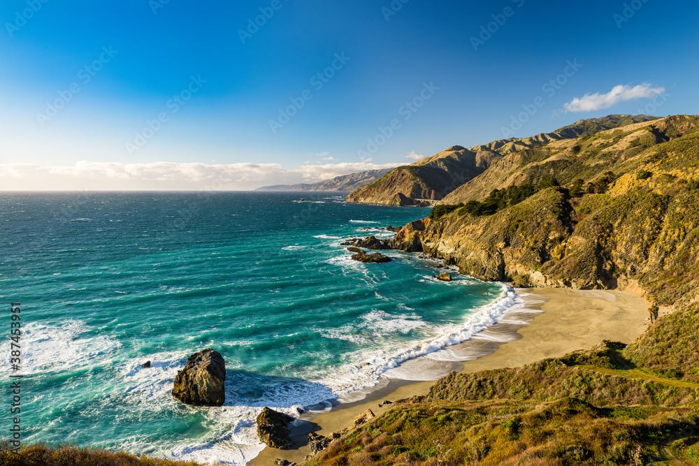 Beautiful turquoise water crashes against Big Sur’s rocky coast