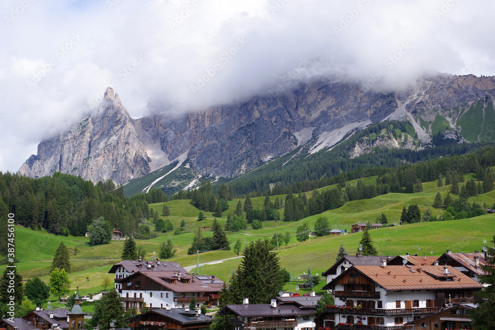 Panorama près de Cortina d'Ampezzo
