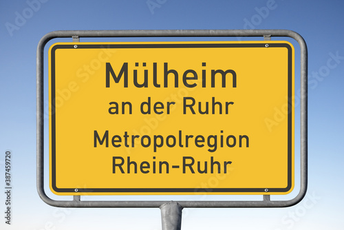 Ortstafel Mülheim an der Ruhr, Metropolregion Rhein-Ruhr, (Symbolbild) © hkama