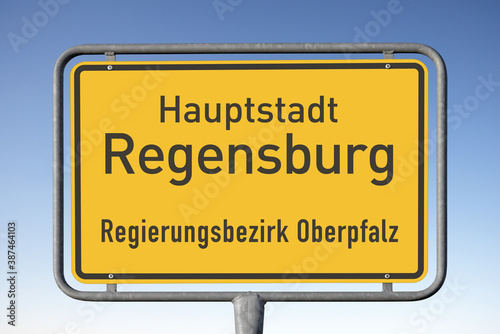 Ortstafel, Hauptstadt Regensburg, Regierungsbezirk Oberpfalz (Symbolbild) © hkama