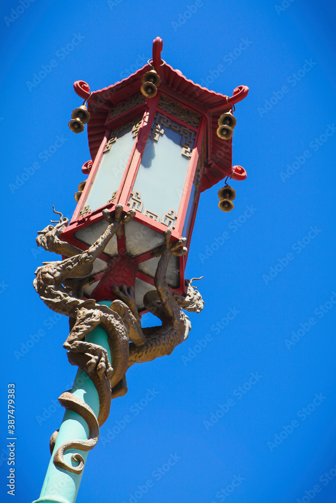 サンフランシスコ　チャイナタウンの灯籠
