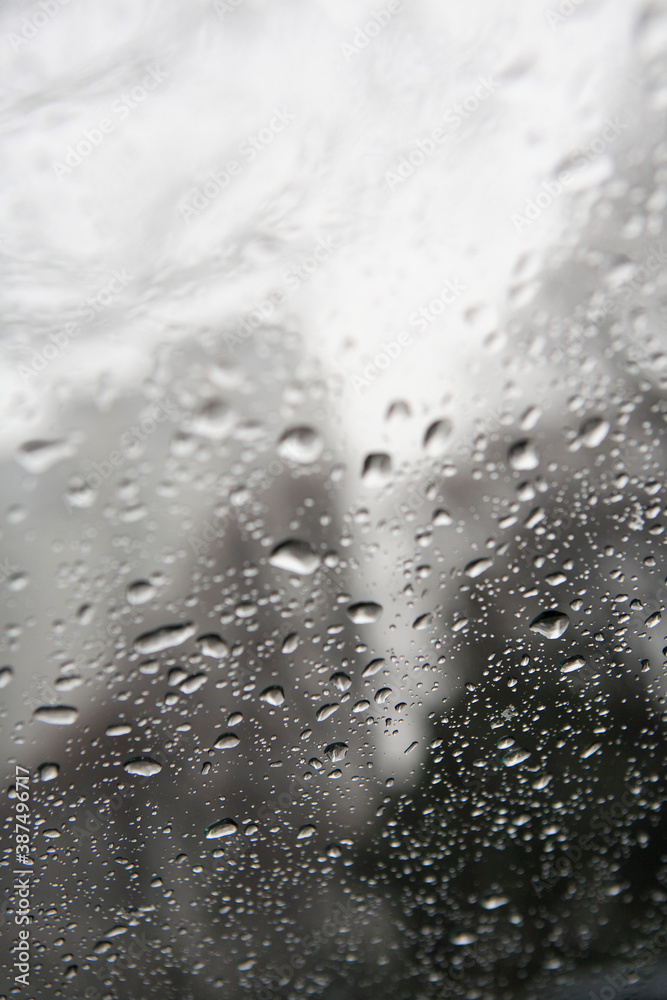 冬の雨車窓 冬の雨車窓