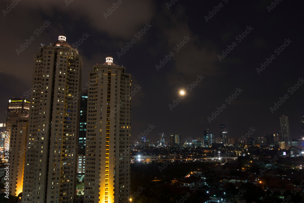 ジャカルタのビルと夜景