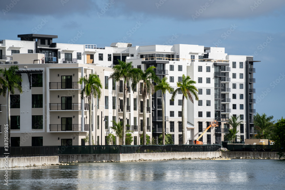 Waterfront apartments in Doral Miami FL USA Waterfront apartments in Doral Miami FL USA