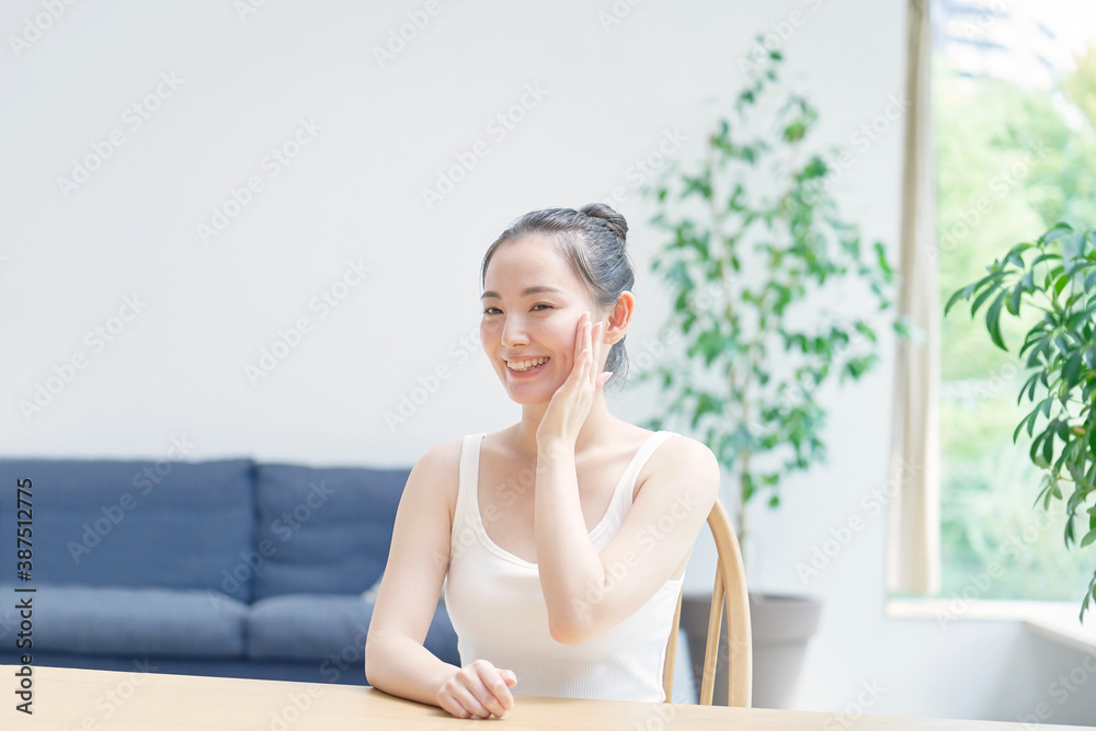 美容 笑顔の女性 美容 笑顔の女性