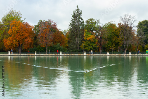 the parks are painted with the colors of autumn