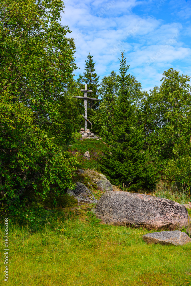 Memorial Cross on the island German Kuzov. Memorial Cross on the island German Kuzov.