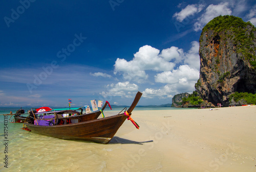 Beautiful Phra Nang Beach in Krabi province, Thailand © Lukas Uher