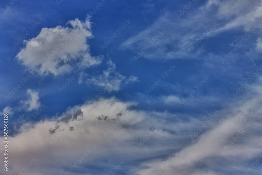 Obraz premium Blue sky with clouds