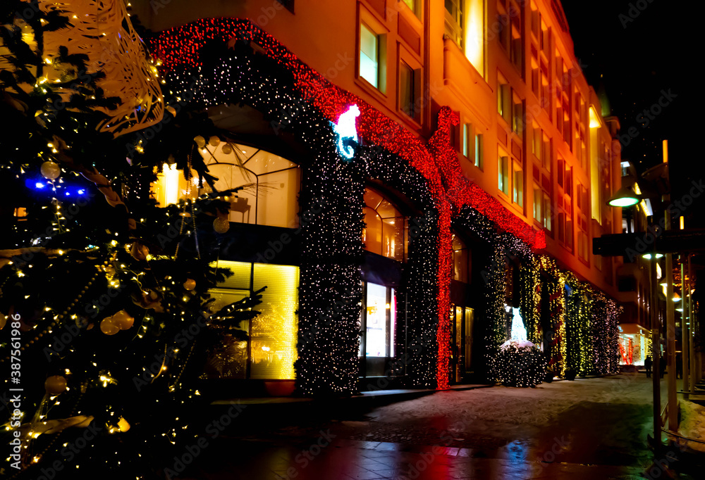 Fototapeta premium House full of LED lights. Christmas decoration.