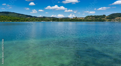 Fototapeta Naklejka Na Ścianę i Meble -  Beautful lake view in the summer