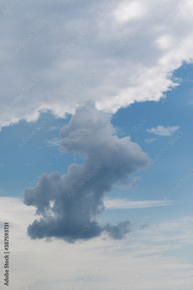 dramatic rainy cumulus clouds background dramatic rainy cumulus clouds background