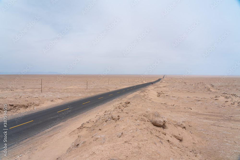 road in desert to no where