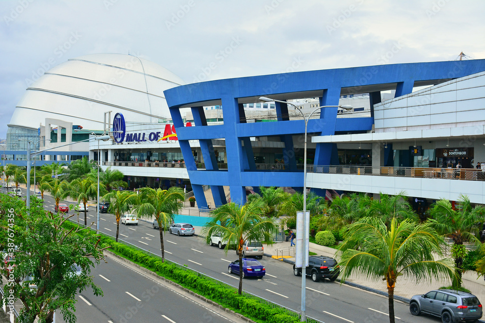 SM Mall Of Asia Mall Facade In Pasay Philippines Stock Photo Adobe Stock