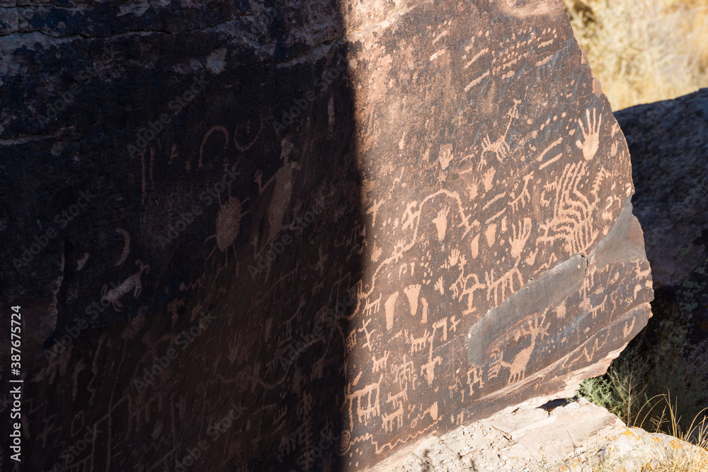 Ancient petroglyphs drawn by the Pueblo people 800-1200 years ago in ...