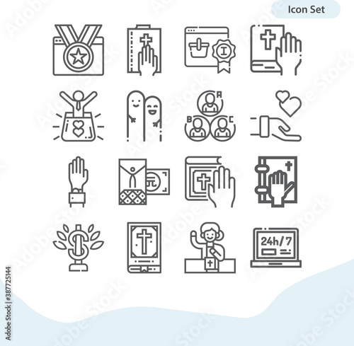Simple set of loyalty related lineal icons.
