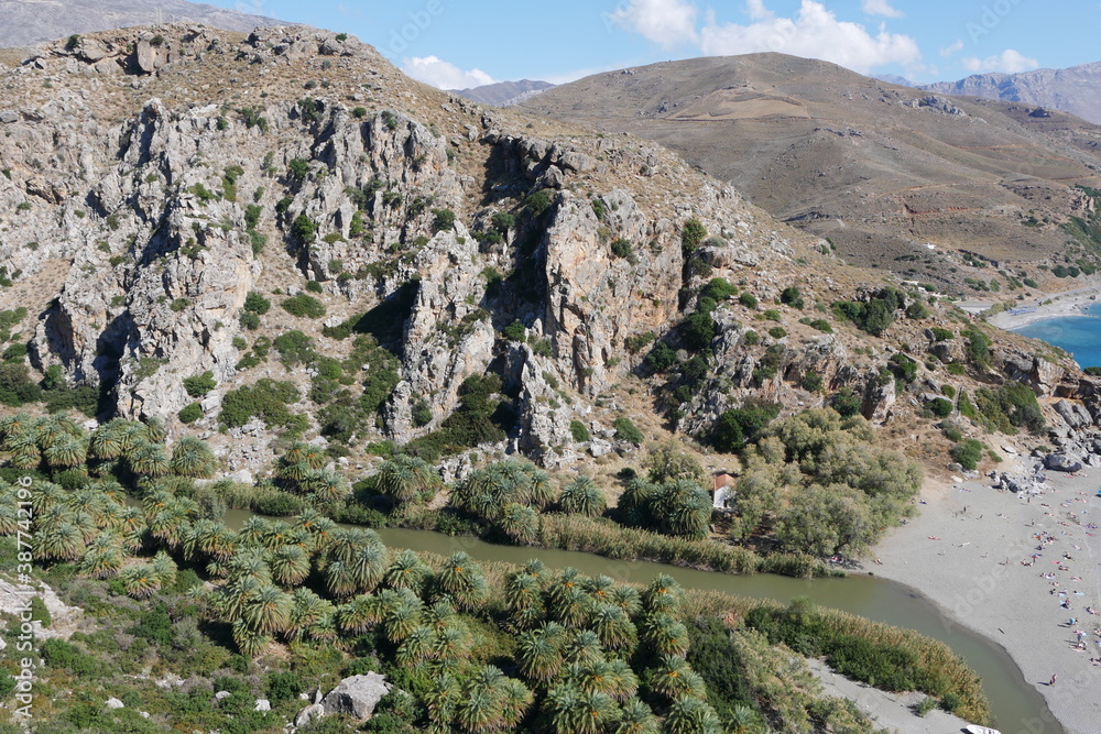 Palmenschlucht Griechische Berglandschaft Palmen Kreta Paralia Preveli  Flussmündung
