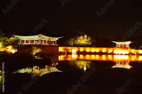 Exploring the beautiful and colorful Buddhist temples of South Korea photo