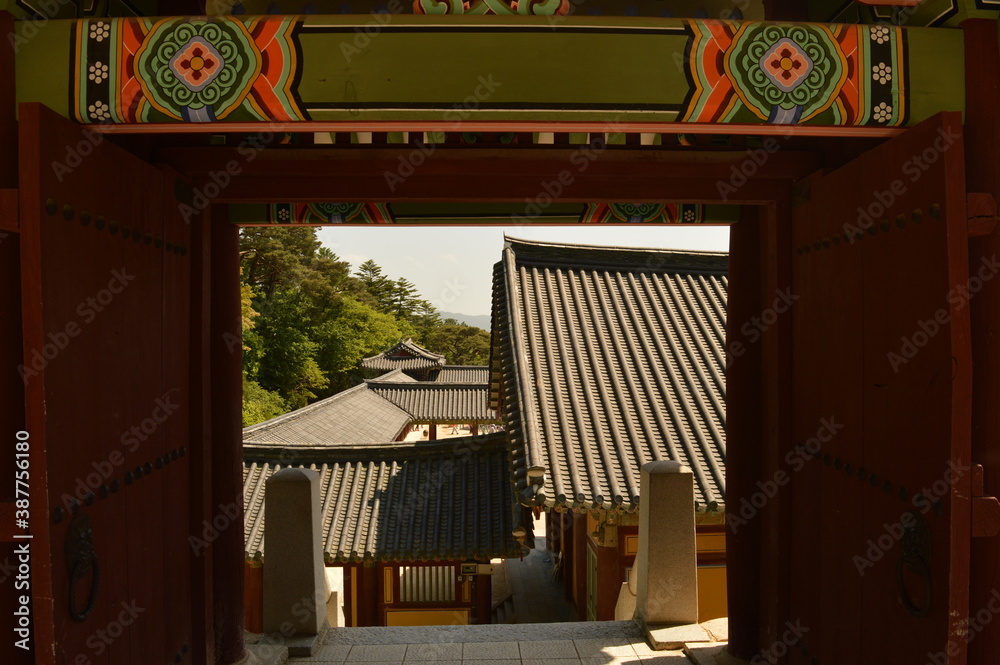 Exploring the beautiful and colorful Buddhist temples of South Korea