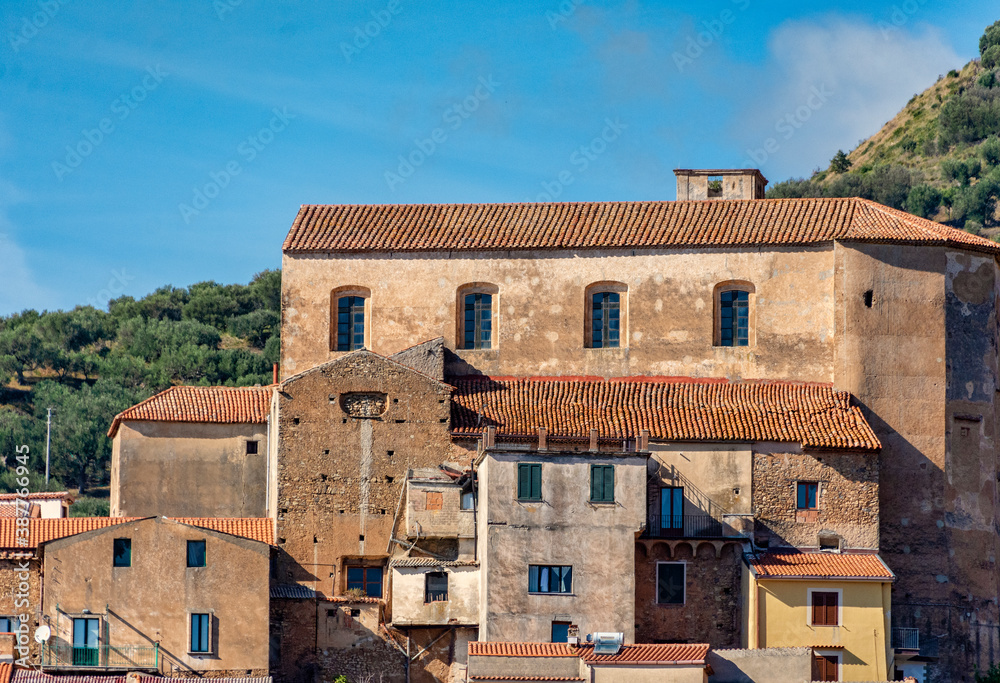 Pisciotta village, details houses construction.