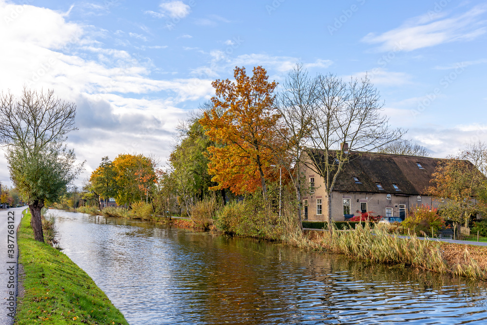The Alblasserwaard is a polder in the province of South Holland, Netherlands. It is mainly known for the windmills of Kinderdijk, but there is more. The Alblasserwaard is a polder in the province of South Holland, Netherlands. It is mainly known for the windmills of Kinderdijk, but there is more.