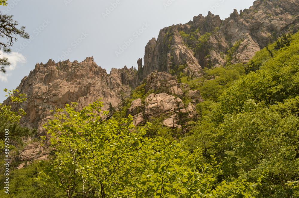 Hiking and climbing in the stunning Seoraksan Mountain Range in South Korea, Asia Hiking and climbing in the stunning Seoraksan Mountain Range in South Korea, Asia