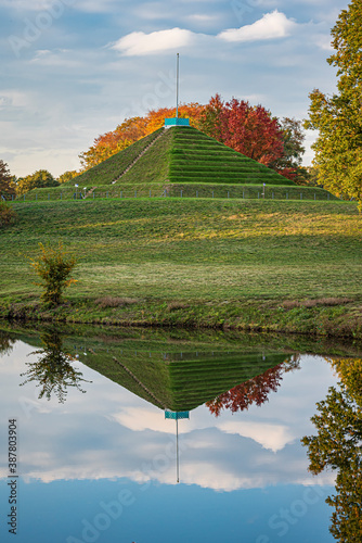 Pyramide im Branitzer Park photo