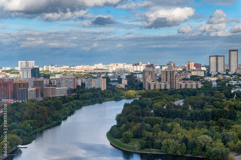 Fototapeta premium Moscow landscape. View of the Moscow from Izmailovsky park