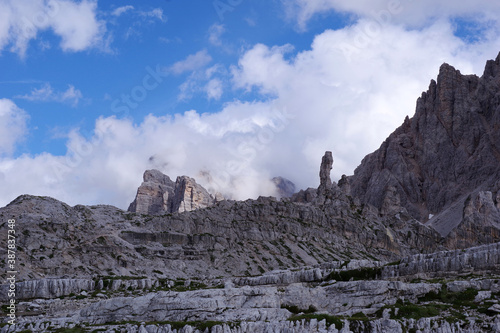 Paysage des Dolomites italiennes photo