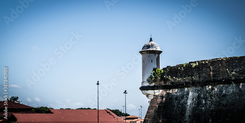 A fortaleza de são josé de Macapá é uma das setes maravilhas do Brasil e foi construída pelos portugueses no século XVIII com o objetivo de proteger a região da invasão francesa. photo