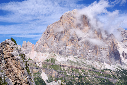 Entre cimes et nuages