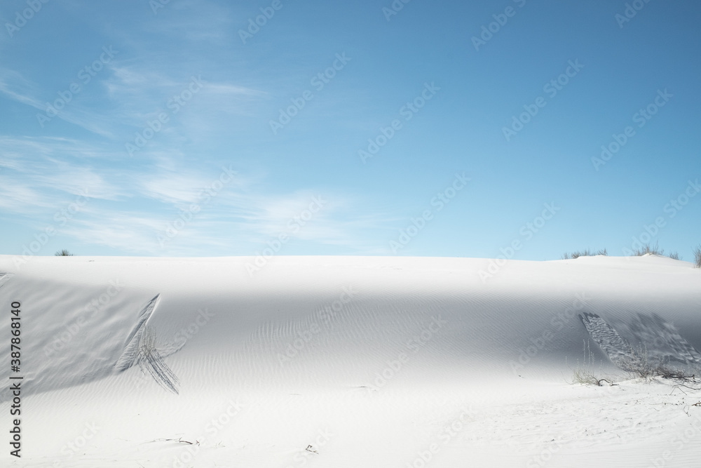 Obraz premium landscape with white sand dune